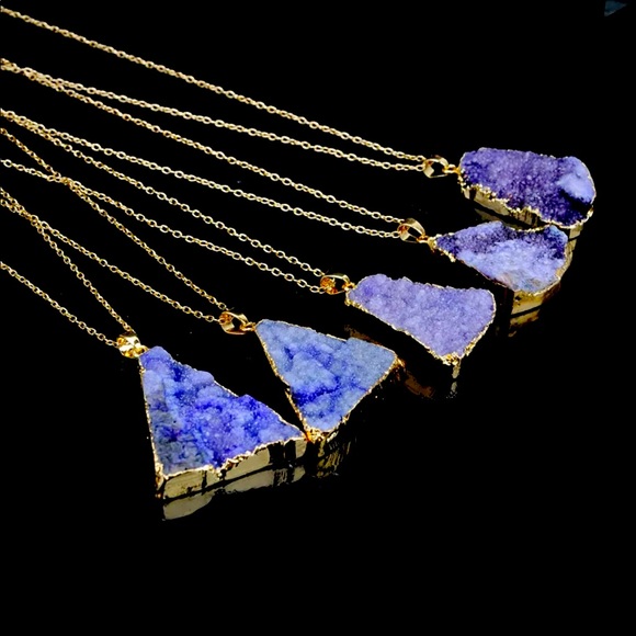 Jewelry - Crystal Necklace💙
